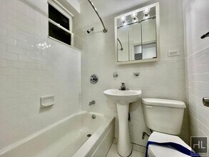 EAST 89 St in New York, NY - Building Photo - Building Photo