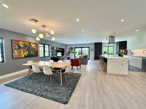 815 Valencia Ave in Coral Gables, FL - Building Photo - Building Photo