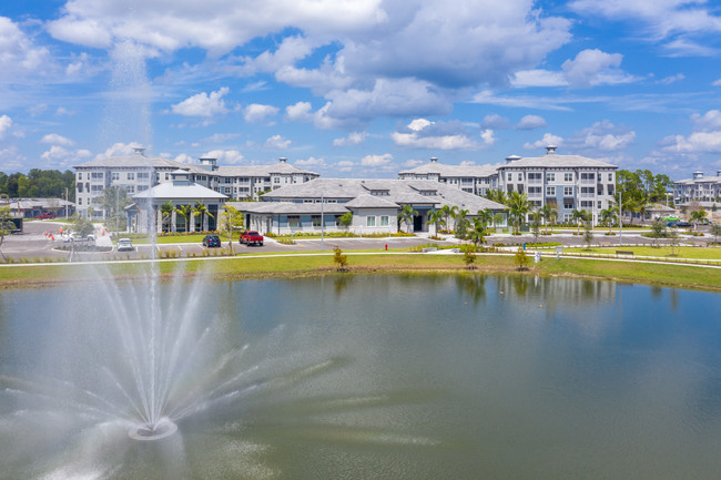 Decorum Luxury Apartments in Ft. Myers, FL - Building Photo - Building Photo