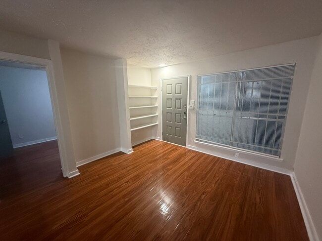 property at 7313 Gulf Fwy