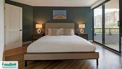 1550 Clarendon Blvd, Unit 105 in Arlington, VA - Foto de edificio - Building Photo