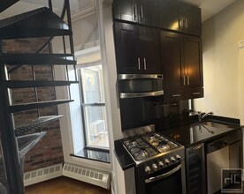 E 28TH ST., Unit 5D in New York, NY - Building Photo - Building Photo