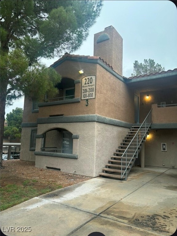 property at 220 Mission Newport Ln