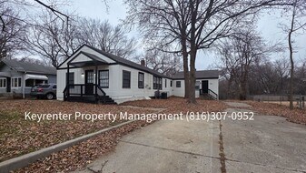 1512 W College St in Independence, MO - Building Photo