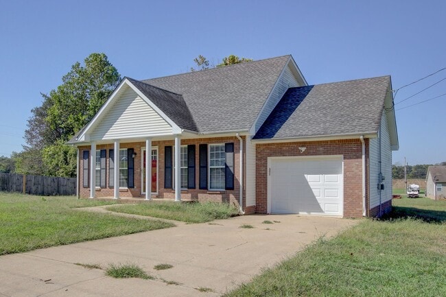 1371 Wilderness Cir in Clarksville, TN - Building Photo - Building Photo
