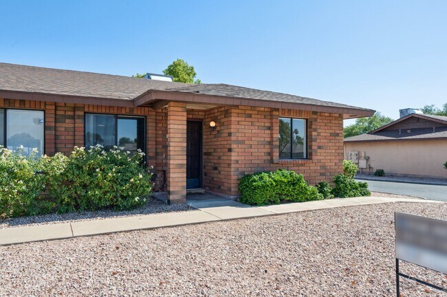Terra Vista Gardens in Mesa, AZ - Foto de edificio - Building Photo