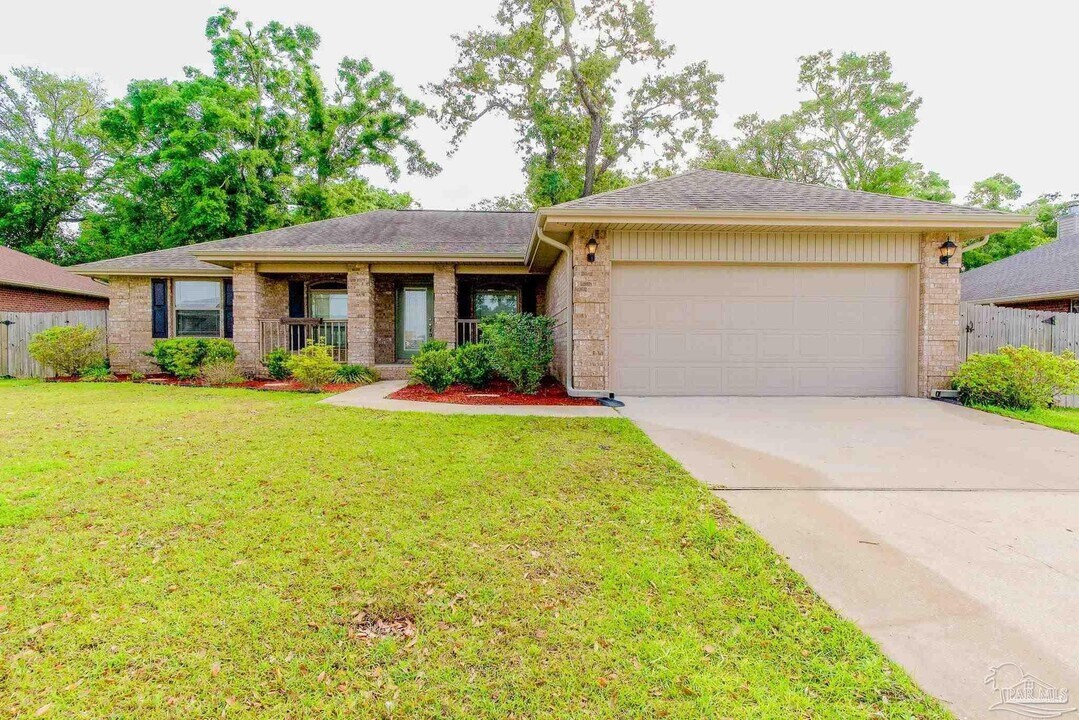4700 Belvedere Circle in Pace, FL - Building Photo