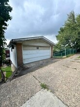 942 Beaver Rd, Unit 1 in Ambridge, PA - Building Photo - Building Photo
