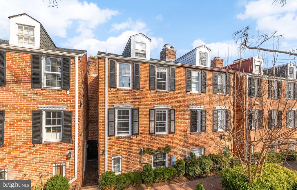 1341 27th St NW in Washington, DC - Building Photo
