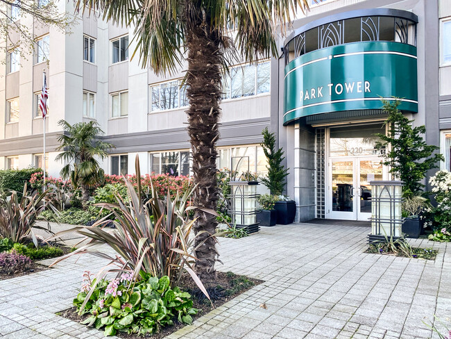 Park Tower Apartments in Tacoma, WA - Building Photo - Building Photo