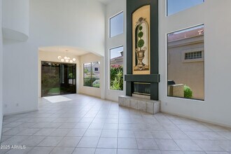 8100 E Camelback Rd in Scottsdale, AZ - Building Photo - Building Photo