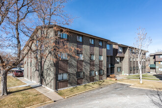 Orchard Glen Apartments in Denver, CO - Foto de edificio - Building Photo