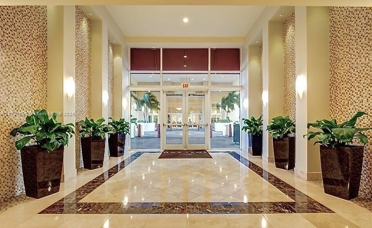 7350 SW 89th St in Miami, FL - Building Photo