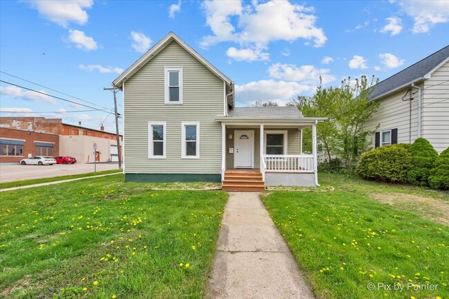 property at 429 W Ottawa St