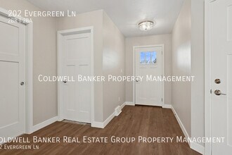 202 Evergreen Ln in Chilton, WI - Building Photo - Building Photo