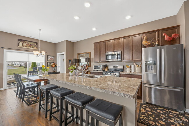 1770 Southern Cir in Pingree Grove, IL - Building Photo - Building Photo