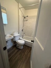 904 46th St, Unit Lower in Kenosha, WI - Building Photo - Building Photo