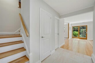 77 Greenwood Ln in White Plains, NY - Building Photo - Building Photo