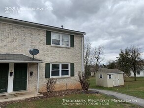302 Lincoln Ave in Ephrata, PA - Building Photo - Building Photo