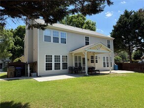 539 Glen Creek Way NE in Sugar Hill, GA - Building Photo - Building Photo