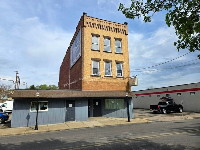 property at 1015 S Mill St