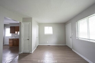 2248 N Leland Ave in Indianapolis, IN - Foto de edificio - Building Photo