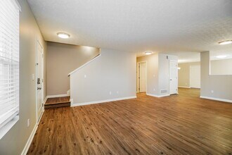 8051 Beardsley Ave in Blacklick, OH - Building Photo - Building Photo