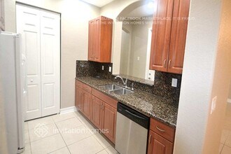 6855 Julia Gardens Dr in Coconut Creek, FL - Building Photo - Building Photo