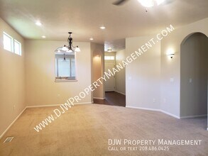 2851 W Turin Ct in Meridian, ID - Building Photo - Building Photo