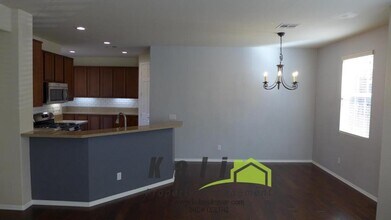 1455 Caminito Sicilia in Chula Vista, CA - Building Photo - Building Photo