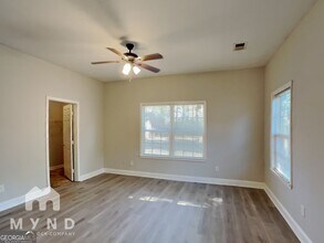 1708 Evans Dr SW in Atlanta, GA - Building Photo - Building Photo