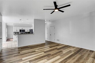 1050 Dogwood Park Dr in Lawrenceville, GA - Building Photo - Building Photo