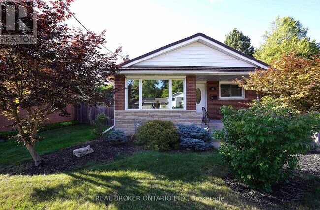 property at 20 Sunrise Dr