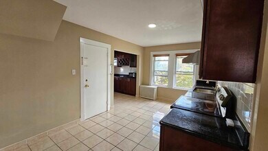 13 Beacon St in Quincy, MA - Building Photo - Building Photo