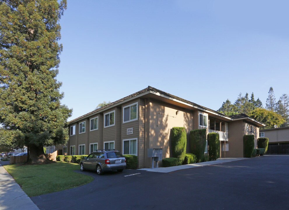 Miramar Manor in Santa Clara, CA - Building Photo