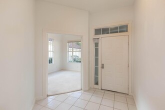 179 E Tall Oaks Cir in Palm Beach Gardens, FL - Building Photo - Building Photo