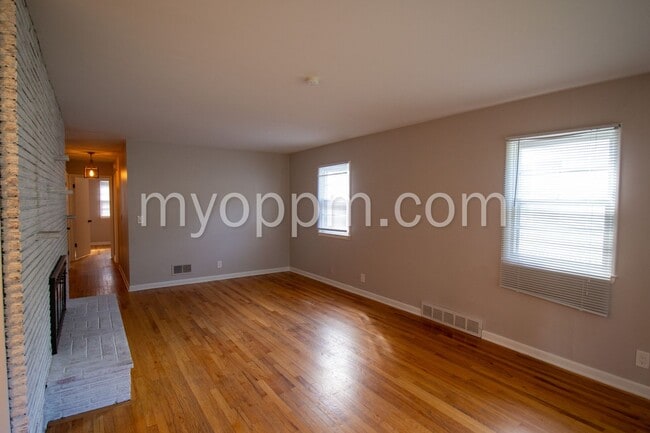 1825 N 48th Ave in Omaha, NE - Building Photo - Building Photo
