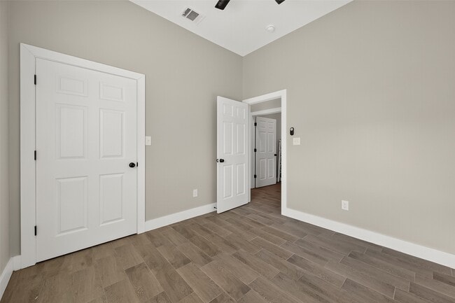 8005 Sexton St in Houston, TX - Foto de edificio - Building Photo