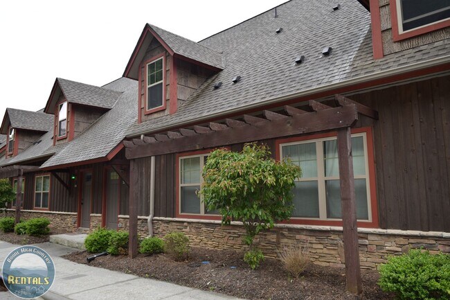 Forrest Edge in Boone, NC - Building Photo - Building Photo