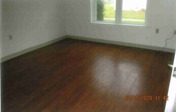 100 Tamaran Loop in Eunice, LA - Foto de edificio - Building Photo