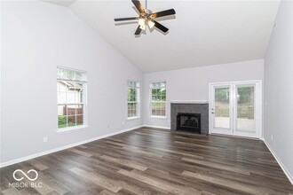 10272 Lakeland Dr in Fishers, IN - Building Photo - Building Photo