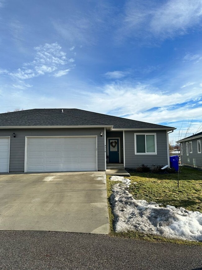 property at 4318-4320 N Centennial Ln