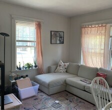 168 Norfolk St, Unit 5 in Cambridge, MA - Foto de edificio - Building Photo