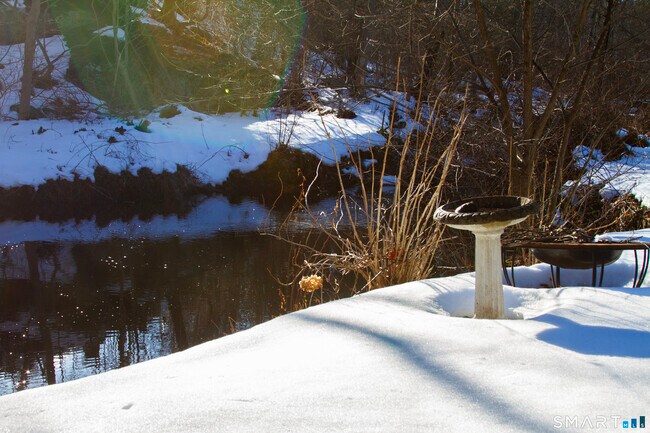 21b Hoydens Hill Rd in Fairfield, CT - Building Photo - Building Photo