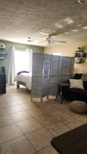 549 SW Fredrica St, Unit 549 in Port St. Lucie, FL - Building Photo - Building Photo