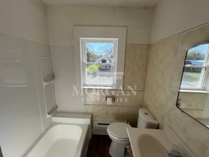 1432 Ohio Ave, Unit 3 in Anderson, IN - Foto de edificio - Building Photo