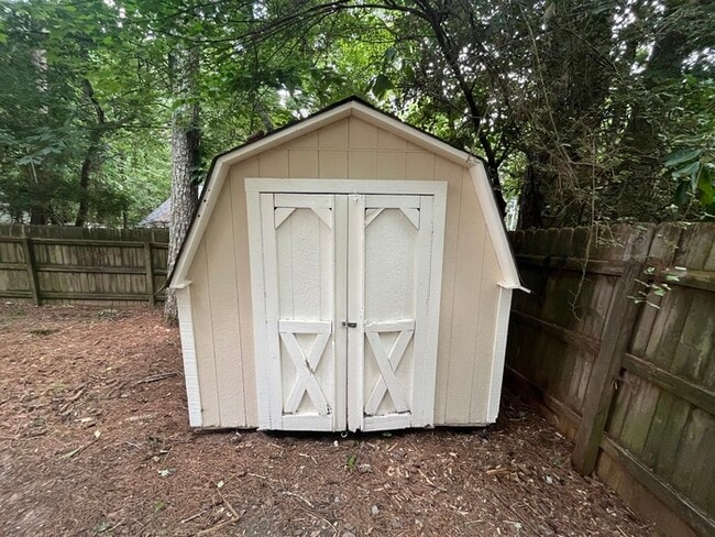 4030 Hudson Dr in Cumming, GA - Building Photo - Building Photo