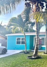 1537 NE 30th Ct in Pompano Beach, FL - Building Photo - Building Photo