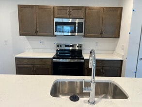 2091 Wild Berry Wy in Batavia, OH - Building Photo - Building Photo