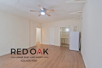 400 S Kenmore Ave in Los Angeles, CA - Building Photo - Building Photo